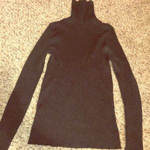 Fashionnova turtle neck )